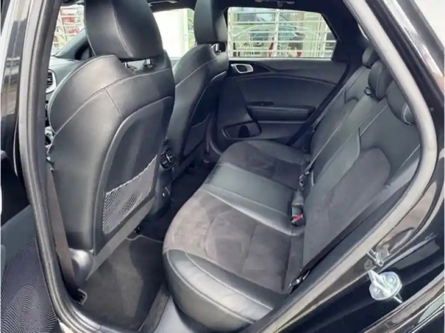 Kia Ceed gt line premium 1.5 140 ch dct7 — photo 12