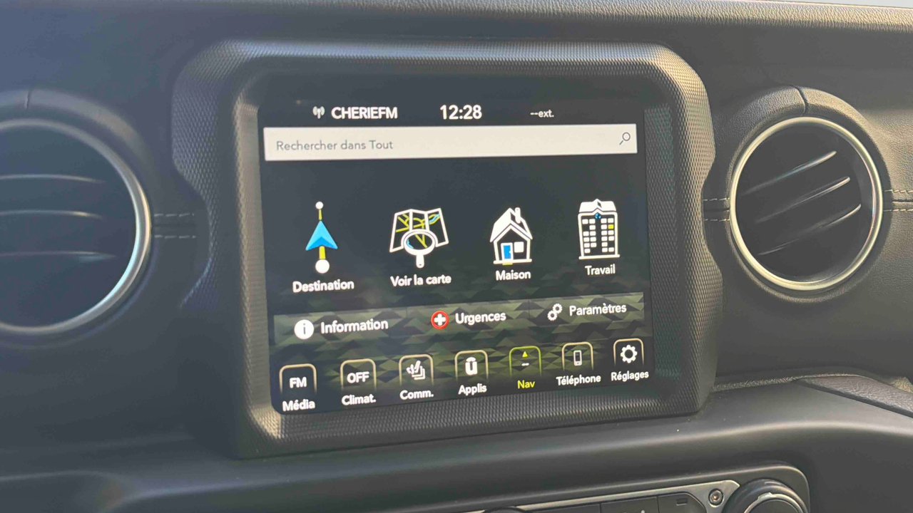 Jeep Wrangler Unlimited 4xe 2.0 l T 380 ch PHEV 4x4 BVA8 — photo 16