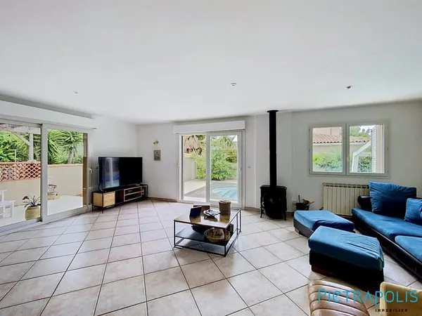 Sète : sur une parcelle de 461 m² Maison T4 plain-pied, piscin