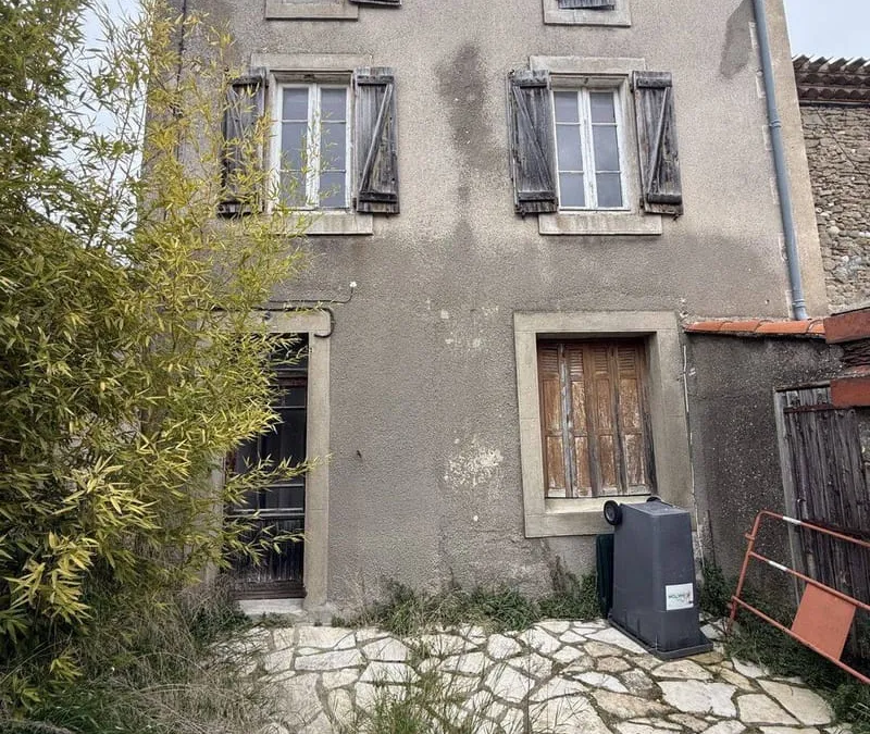 Photo 1