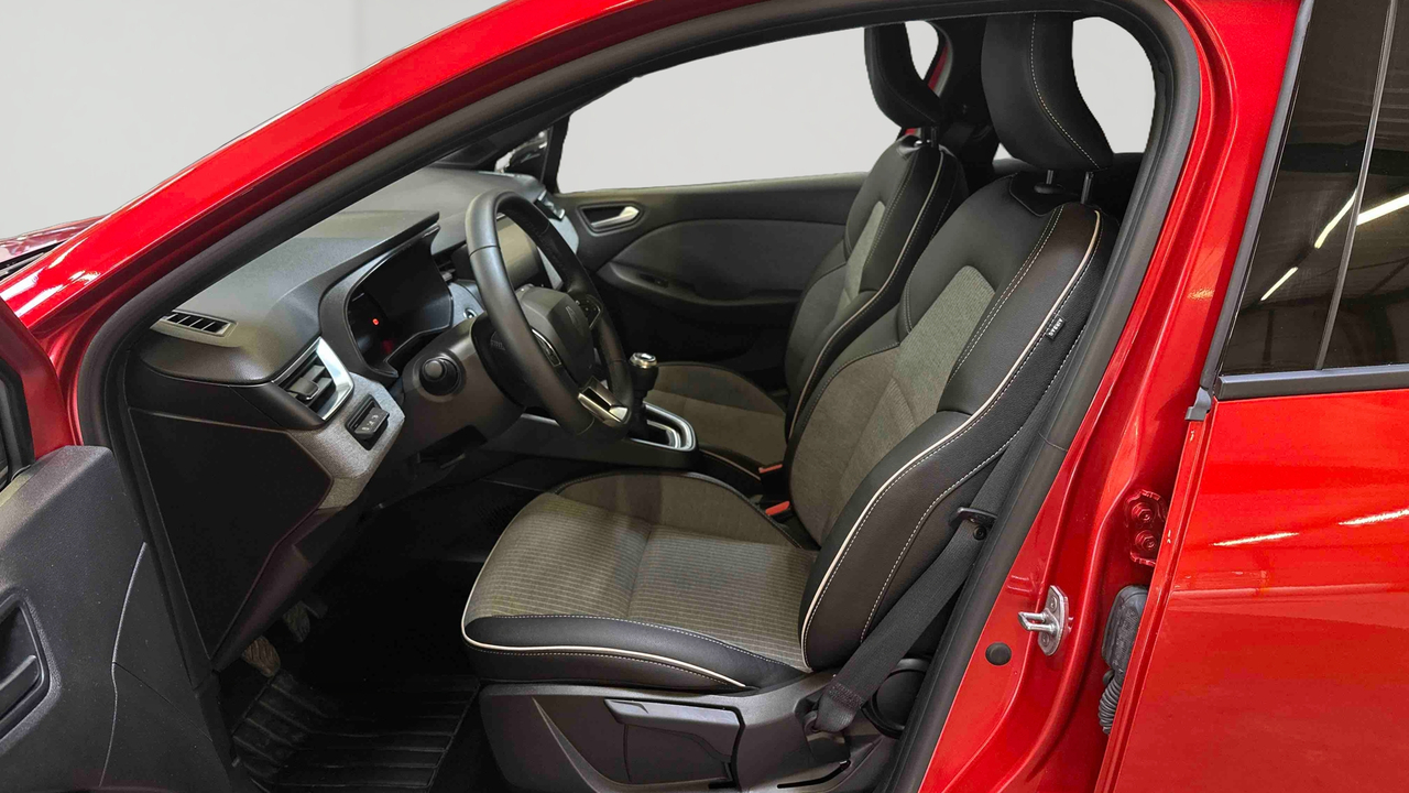 Renault Clio TCe 90 ch GSR2 — photo 28