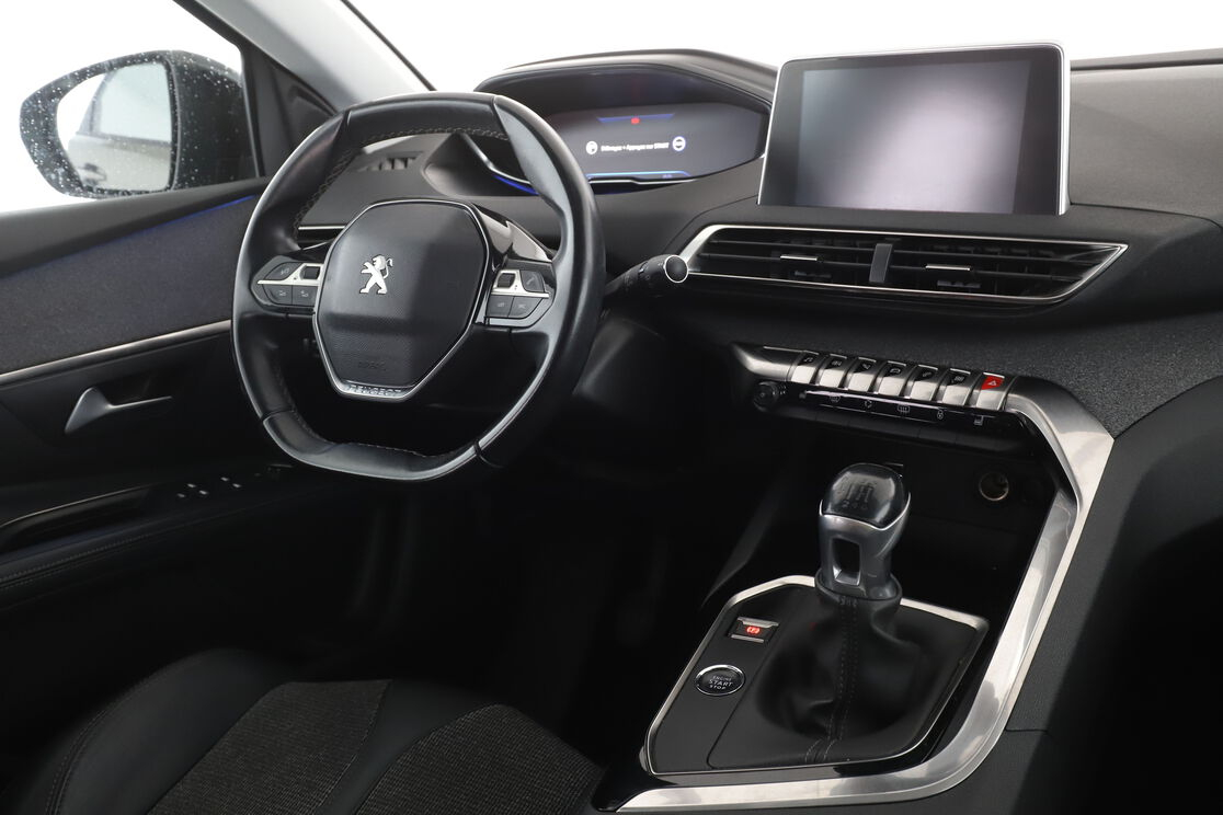 Peugeot 5008 1.5 Blue-HDi Allure — photo 12