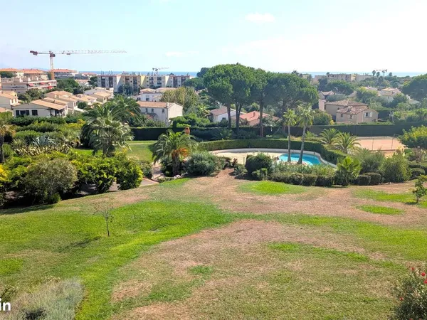Studio 1 pièce 31 m²