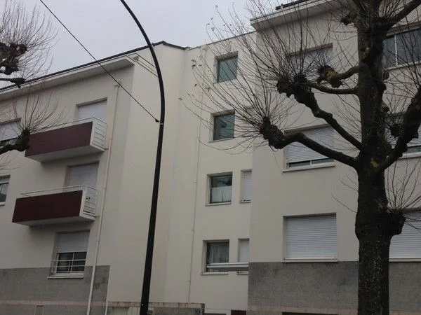 Studio 1 pièce 28 m²