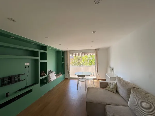 Appartement T3 de 60m2 avec stationnement et balcon - MONPLAISIR LYON 8