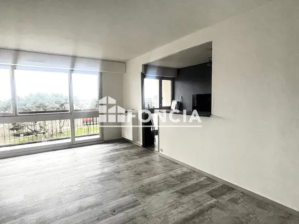 Foncia vous propose cet appartement T3 idéalement situé - Saint-Herblain Est