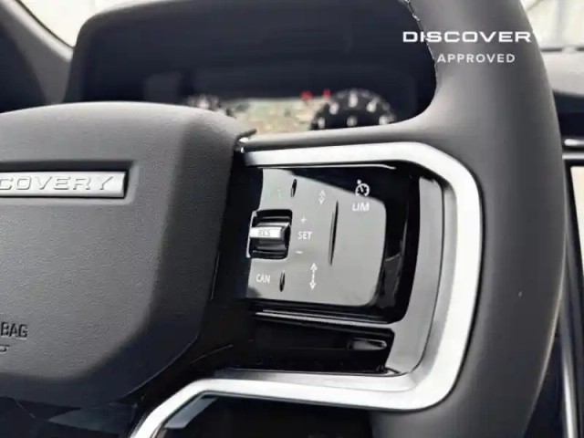 Land Rover Discovery Sport p270e phev 269ch dynamic se 8cv — photo 12