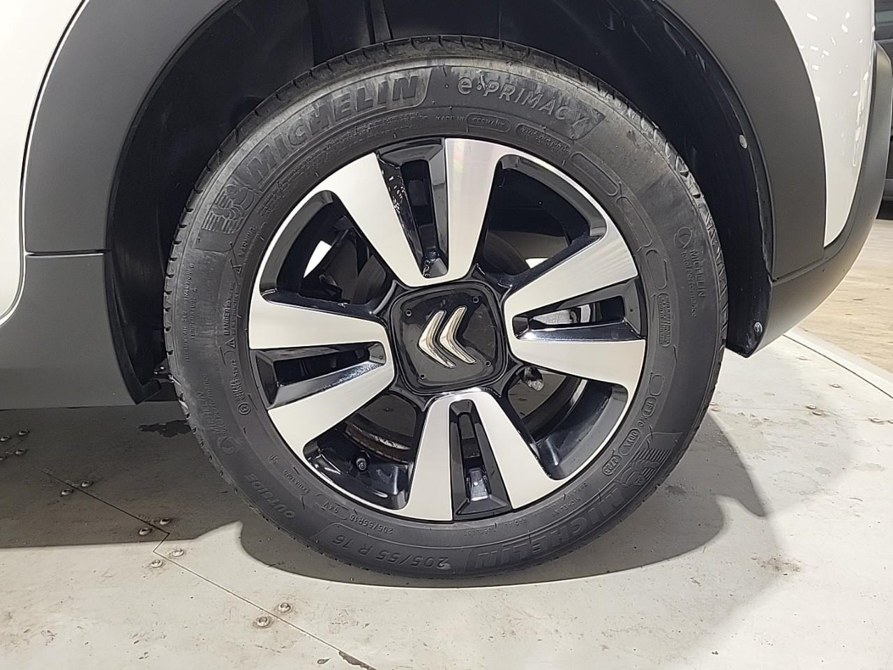Citroën C3 puretech 110 s&s eat6 shine — photo 16