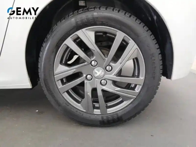 Peugeot 208 puretech 75 s&amp;s bvm5 — photo 11