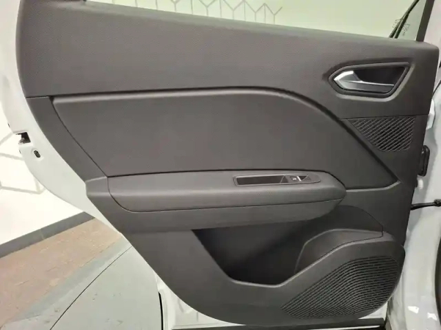 Renault Symbioz e-tech full hybrid 160 ch — photo 24