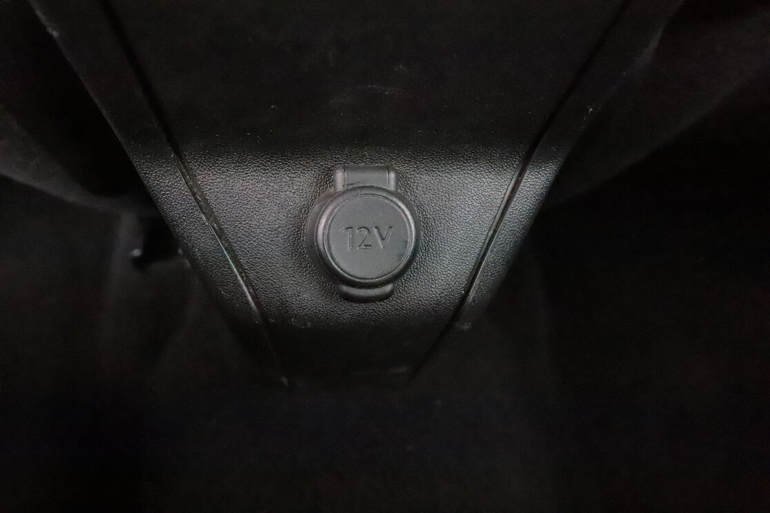 Peugeot 2008 1.2 PureTech Allure — photo 14