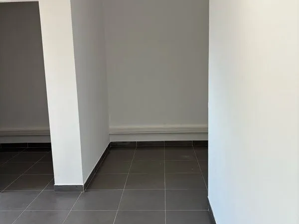 Bureau commercial 75m2