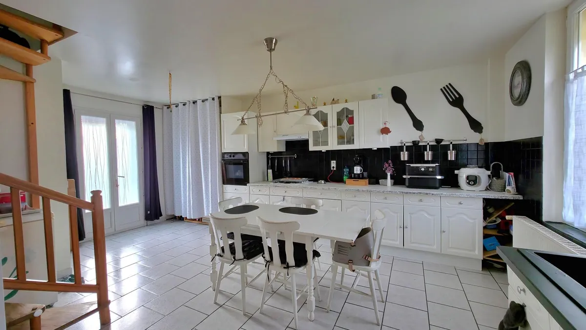 Photo 2