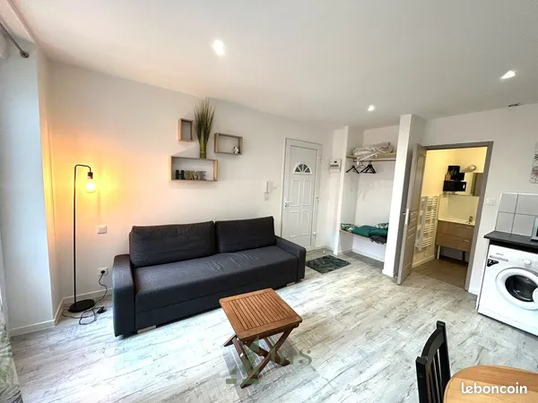 Studio 1 pièce 21 m²