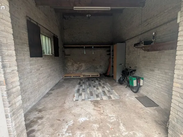Garage à vendre - Quartier calme et sécurisé - Pré Hayer à Pont-à-Mousson