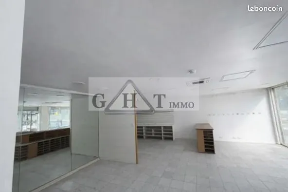 Commerce 97 m²