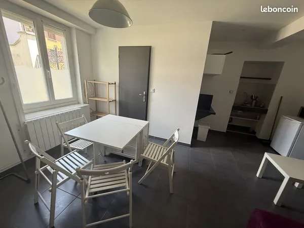 Studio 1 pièce 22 m²