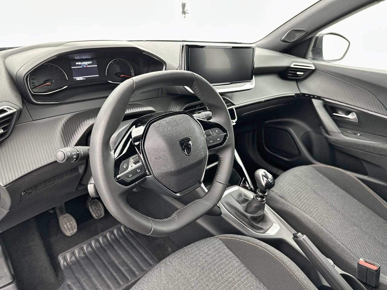 Peugeot 2008 100 s&s bvm6 style — photo 12