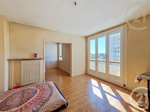 Appartement 5 pièces 76 m²
