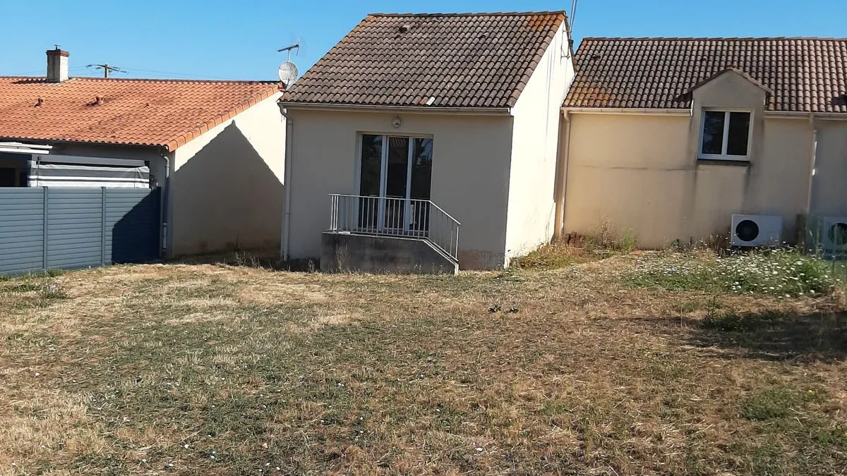 Photo 3