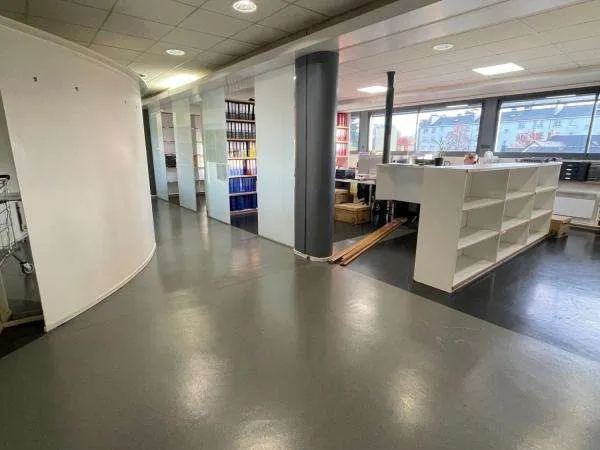 Bureaux 1 pièce 224 m²
