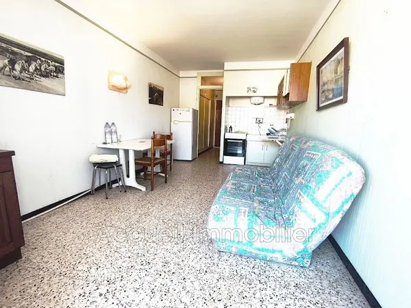 Studio 1 pièce 21 m²