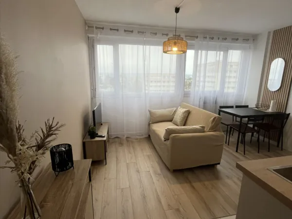 Propose colocation à Cergy-Préfecture - Appartement rénové 2 chambres - Proche RER A et ESSEC/ENSEA/