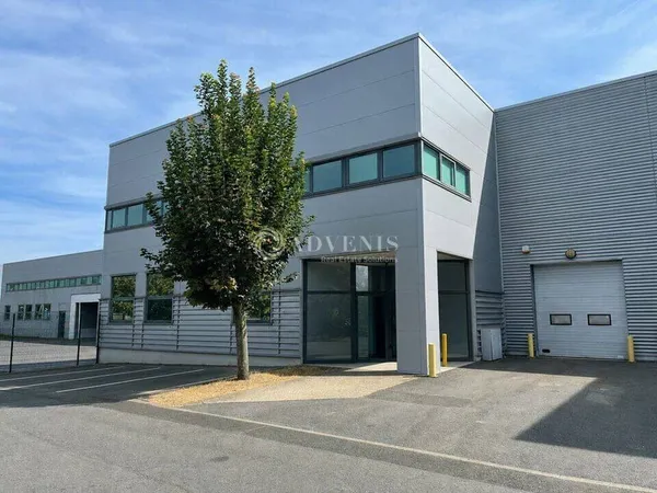 Local d'activité 472 m²