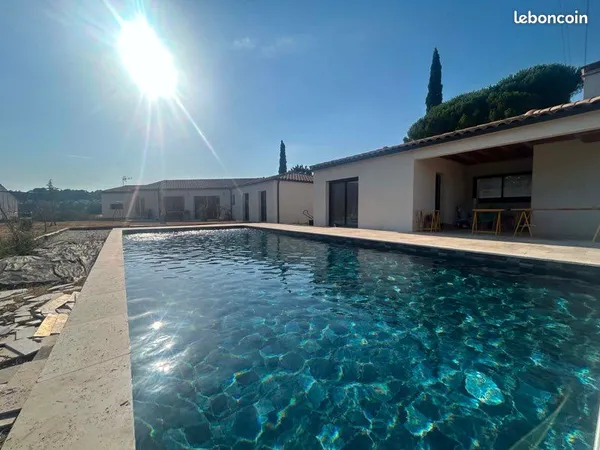Villa 160m2 avec dépendance