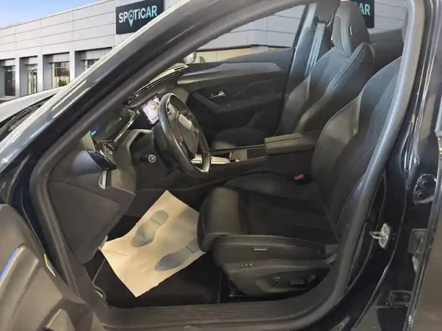 Peugeot 408 phev 225 e-eat8 — photo 19