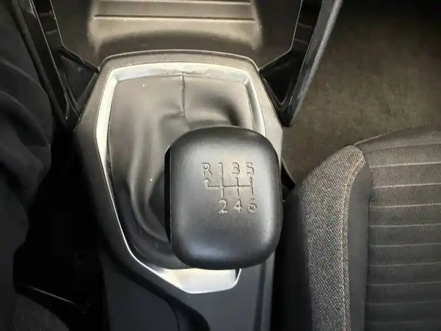 Peugeot 208 puretech 100 s&amp;s bvm6 — photo 29