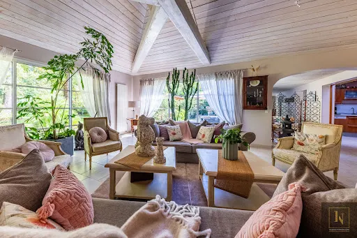 Maison 9 pièces 280 m²