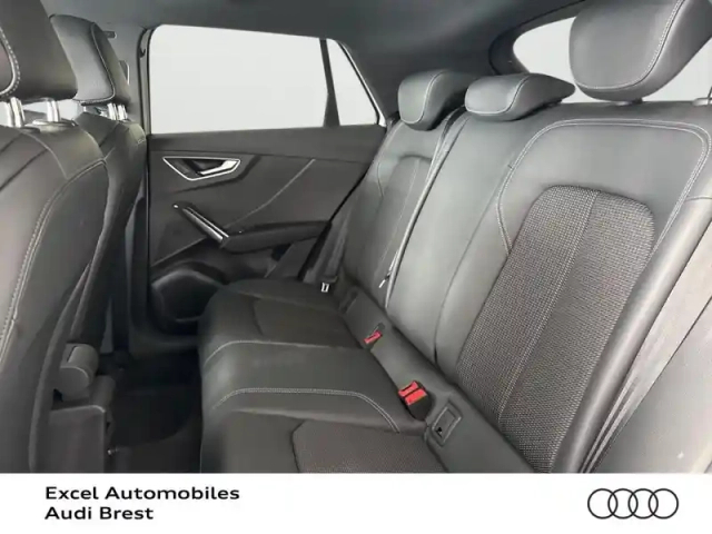 Audi Q2 35 tfsi 150ch s line plus s tronic 7 — photo 8