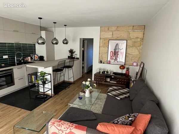 Location 40 m² · Palais Gallien