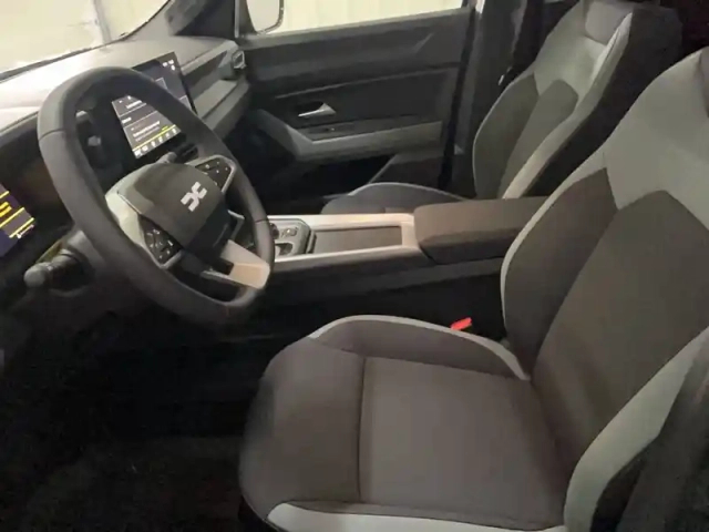 Dacia Bigster hybrid-g 150 4x4 — photo 61