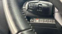 Peugeot 208 Premium BlueHDi 100 S&S BVM6 — photo 18