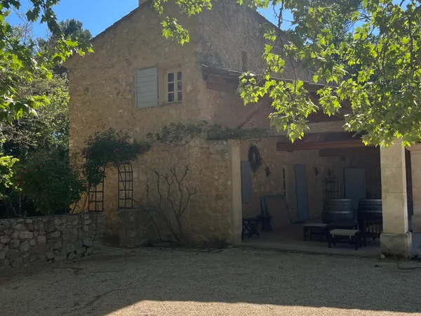 Loue bergerie Pertuis (84)