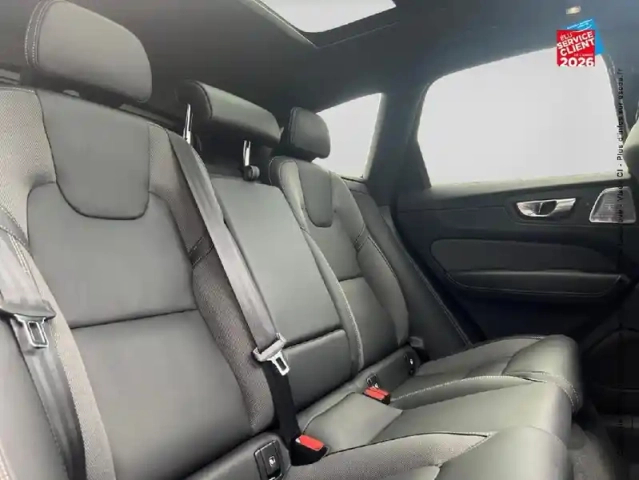 Volvo Xc60 t8 awd recharge 310 + 145ch r-design geartronic — photo 11