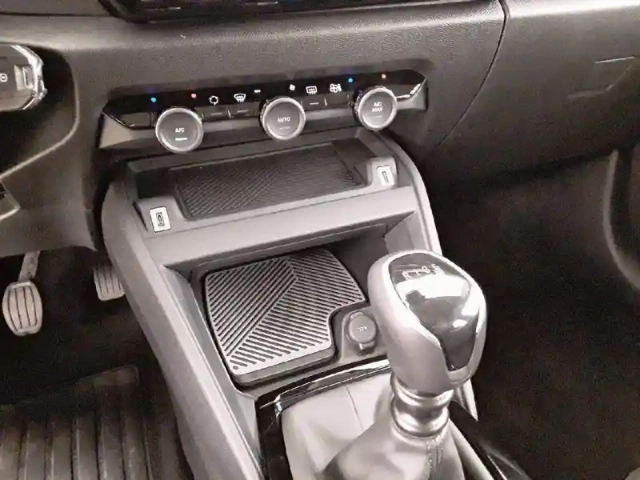 Citroën C4 puretech 100 bvm6 — photo 36