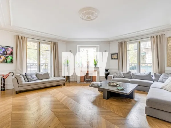 DOLY | Appartement familial • Avenue Victor Hugo • Paris 16e