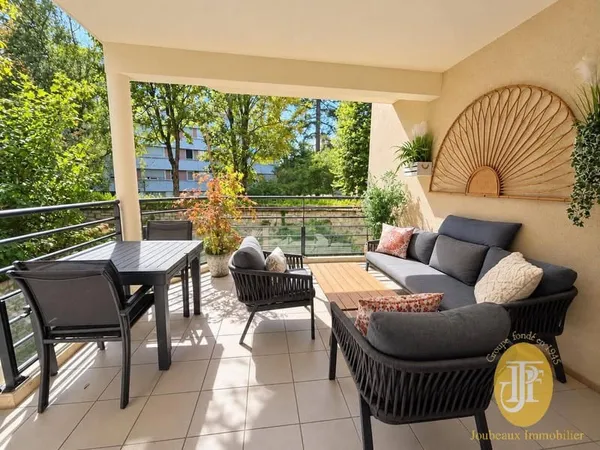 Appartement 5 pièces 111 m²