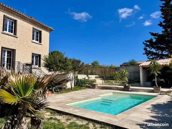 Spacieuse maison 215m2 récemment rénovée