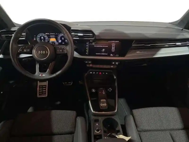 Audi A3 40 tfsie 204 s tronic 6 s line — photo 8