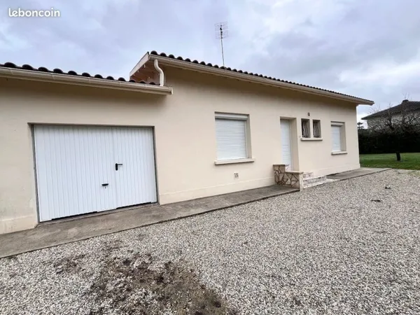 Jolie maison de plain-pied avec jardin, garage et 3 chambres