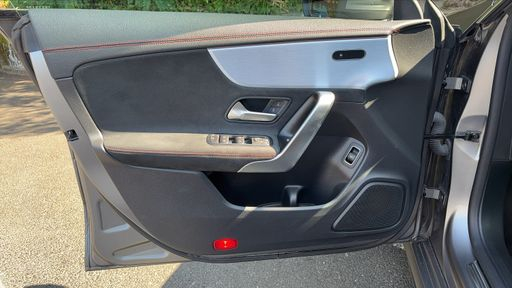 Mercedes Classe CLA 200 d 150 8G-TRONIC - AMG Line – 2022 – 109051 km – Diesel – Boîte Automatique — photo 39