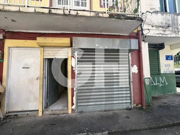 Local commercial 18 m²