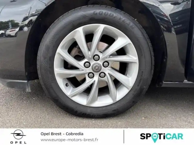 Opel Astra 1.2 turbo 130ch elegance — photo 6