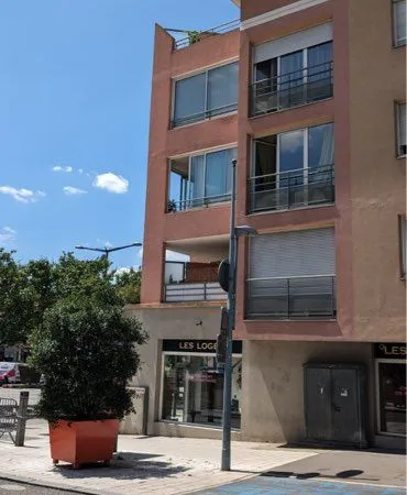 Apparemment type 2 Venissieux centre