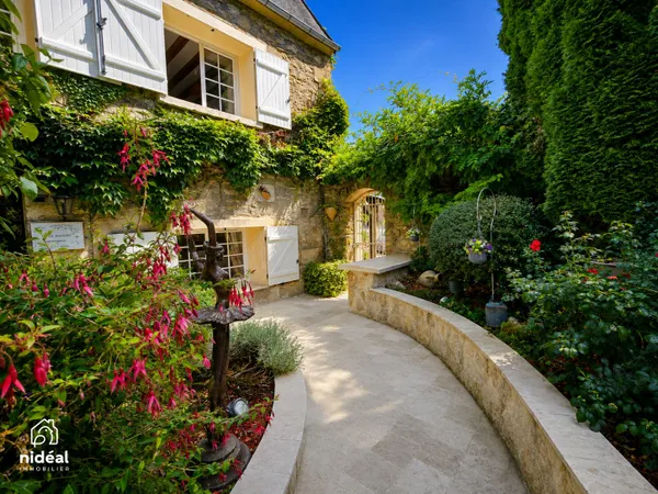 Maison de caractère en pierre à 5 km de Pierrefonds  Espace