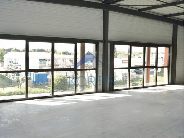 Bureau 175 m²